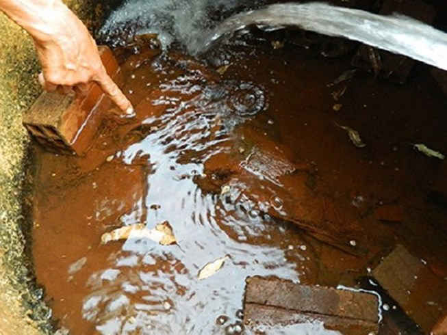 nguồn nước ngầm bị &ocirc; nhiễm