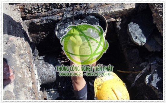 Sử dụng nh&agrave; vệ sinh đ&uacute;ng c&aacute;ch.