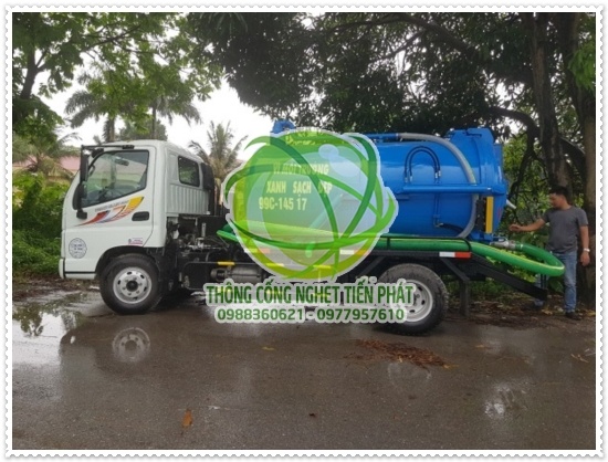 Thi c&ocirc;ng r&uacute;t hầm cầu kh&ocirc;ng g&acirc;y m&ugrave;i h&ocirc;i.