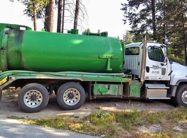 Dịch vụ r&uacute;t hầm cầu quận Thủ Đức cung cấp c&aacute;c ưu đ&atilde;i hấp dẫn 