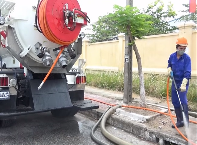 rút hầm cầu thành phố tân an long an