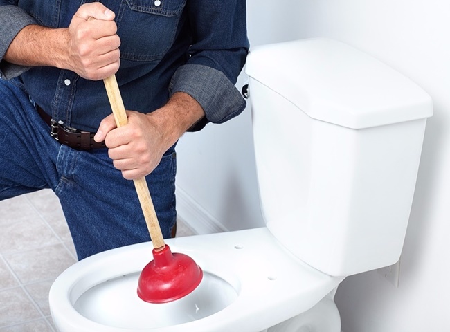 Gi&aacute; th&ocirc;ng bồn cầu Quận 4 t&ugrave;y v&agrave;o t&igrave;nh trạng nghẹt thực tế