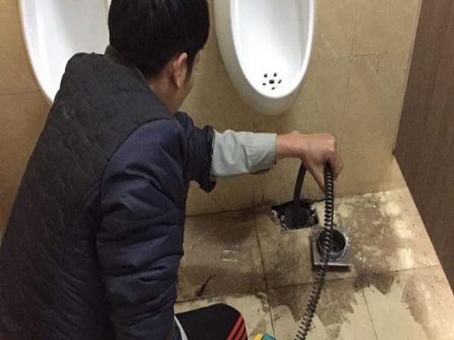 Thông cống nghẹt Quận Tân Phú cảnh giác với tình trạng lừa đảo
