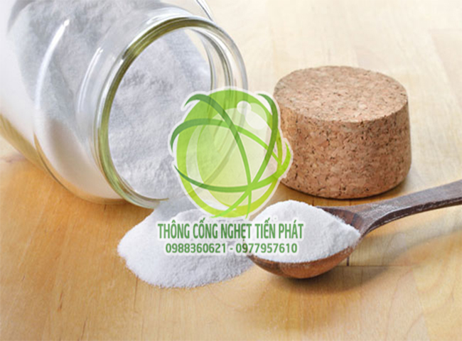 L&agrave;m sạch nh&agrave; vệ sinh bằng muối