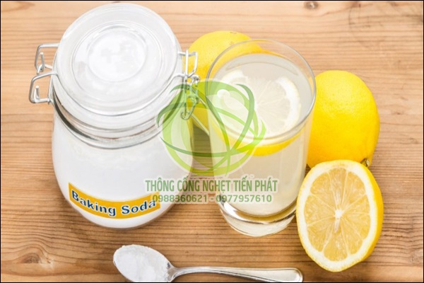 L&agrave;m sạch nh&agrave; vệ sinh bằng chanh